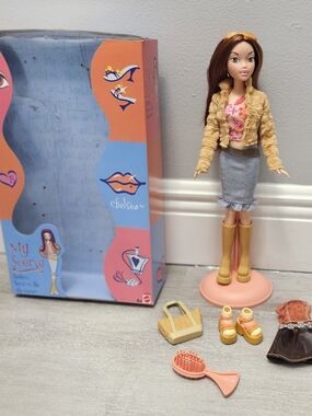 2002 My Scene Chelsea doll by Mattel